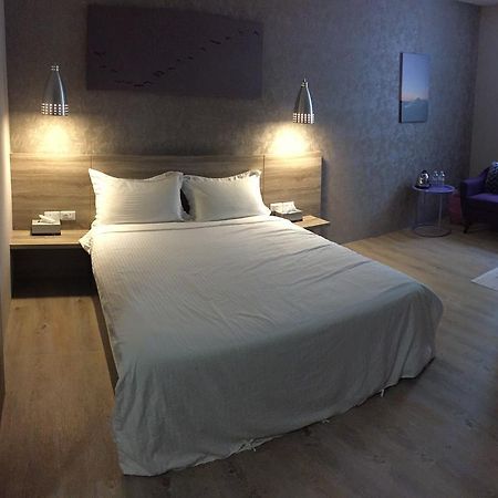 Cozy Cozy Hostel Tainan Dış mekan fotoğraf