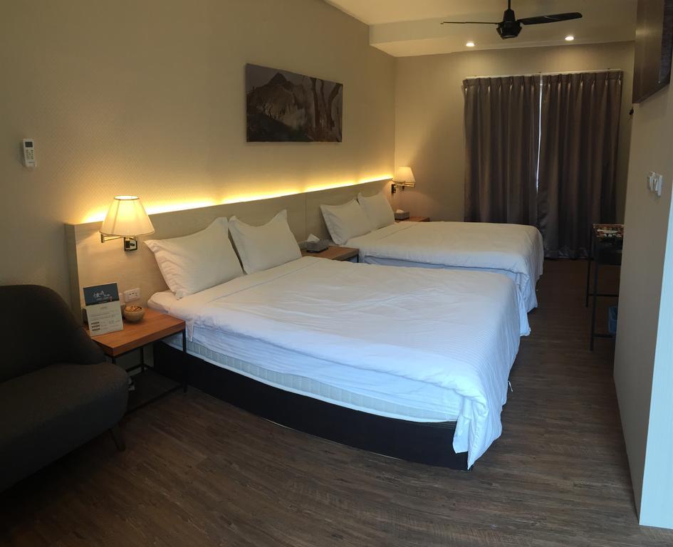 Cozy Cozy Hostel Tainan Dış mekan fotoğraf