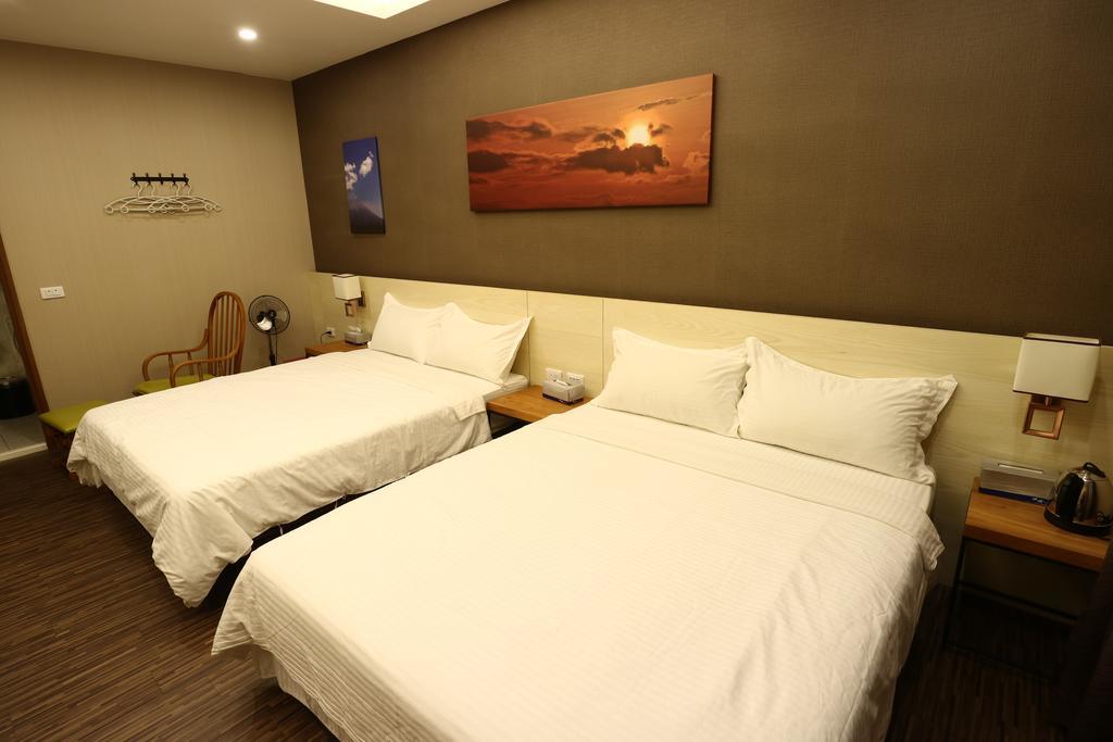 Cozy Cozy Hostel Tainan Dış mekan fotoğraf
