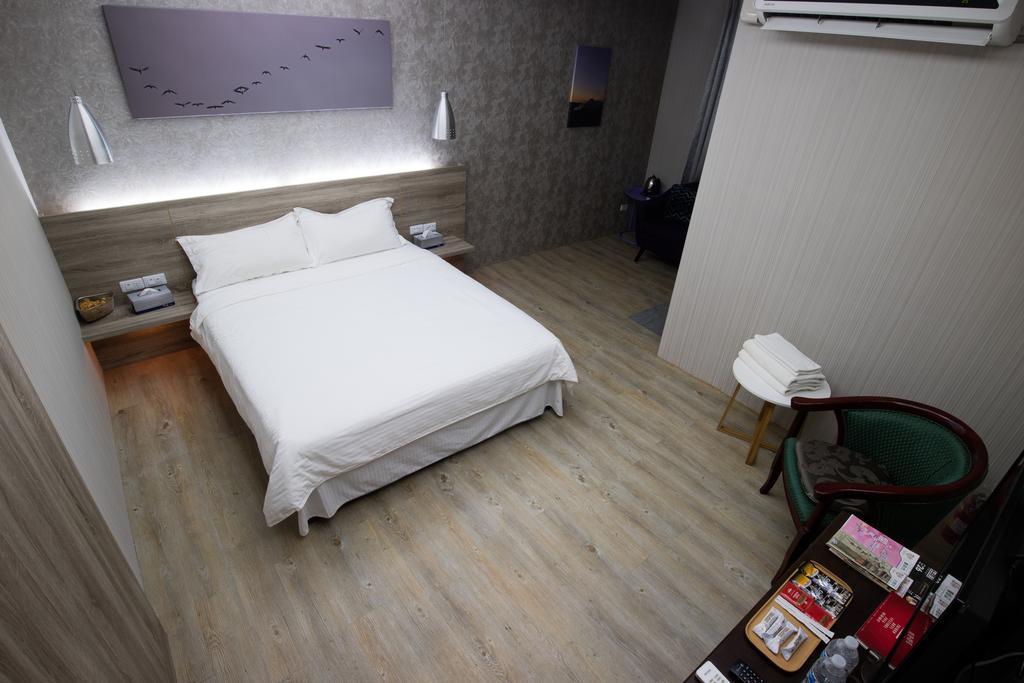 Cozy Cozy Hostel Tainan Dış mekan fotoğraf